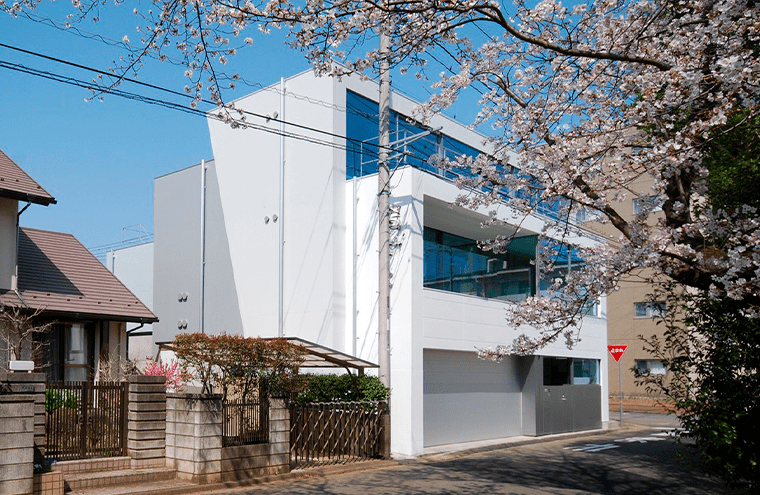 Design - Aisaka Architects’ Atelier’s “House in Tsukuba” Maximizes Space in a Futuristic Shape