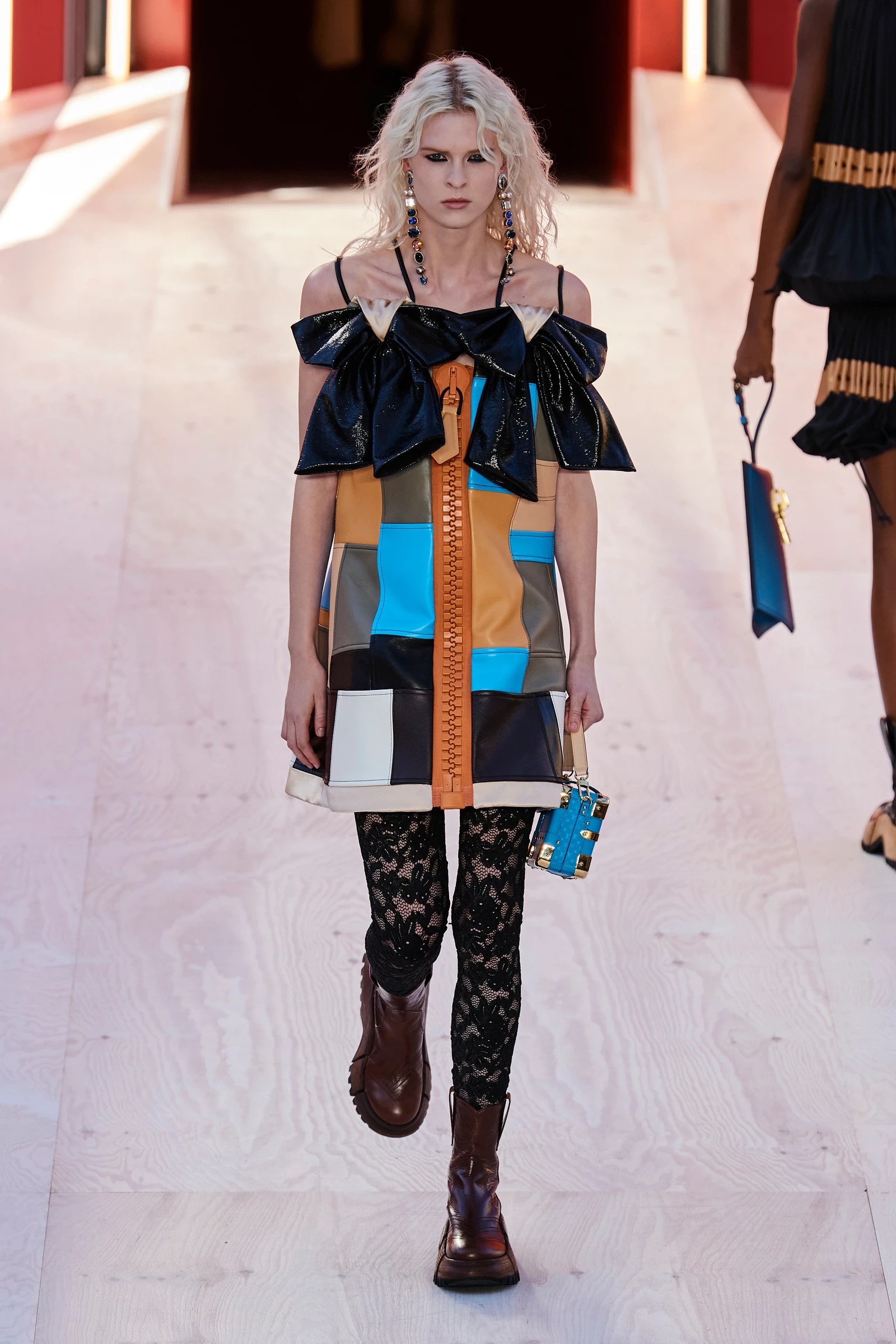 1664962792459-vuitton-s23-015