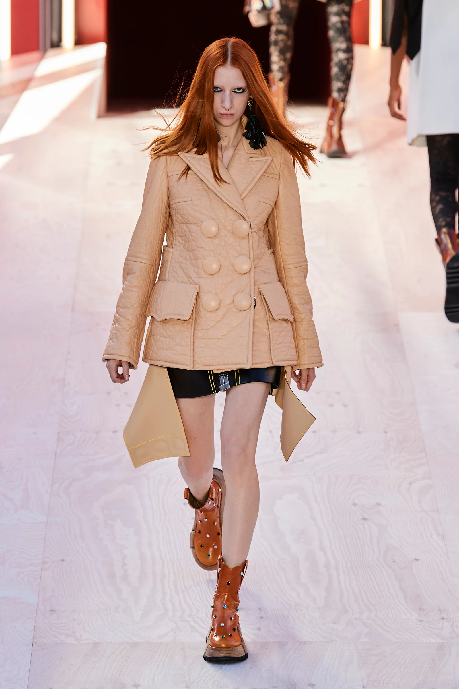 1664962863741-vuitton-s23-023