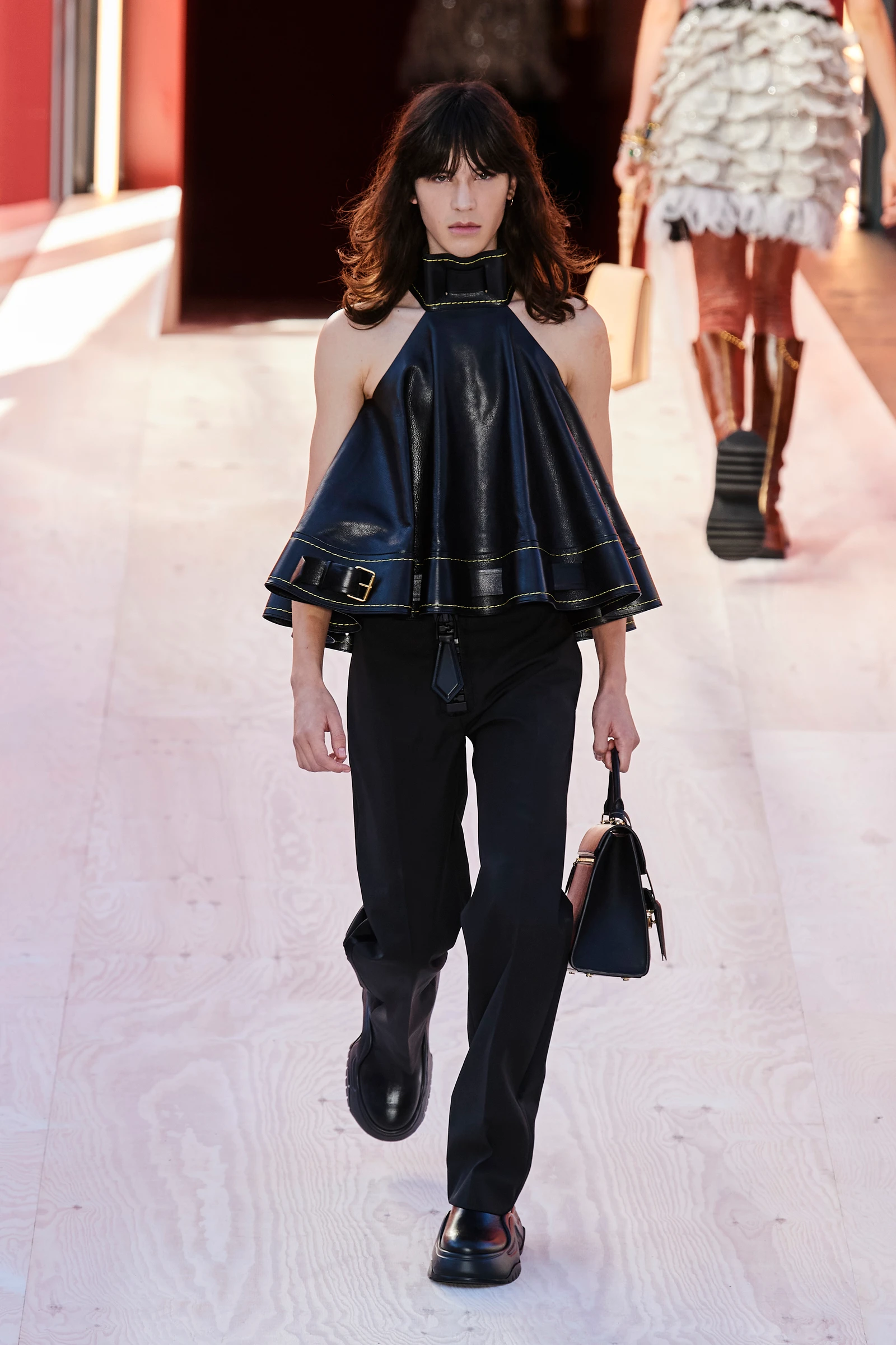 1664962899138-vuitton-s23-034