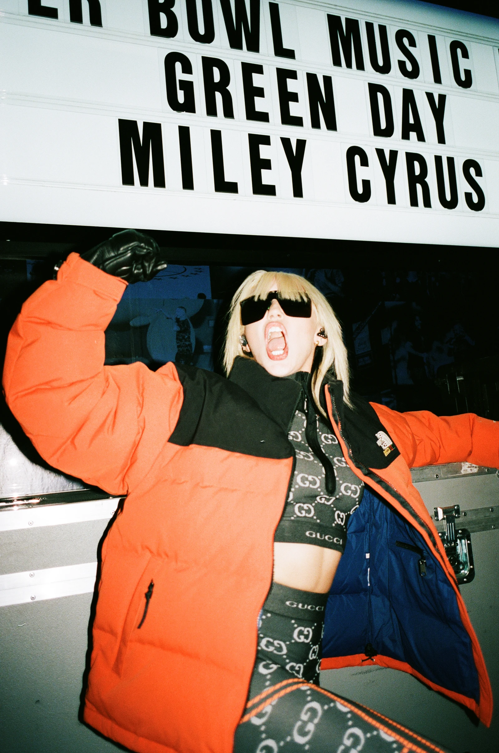 1665679854813-000069350034miley-cryptoedit