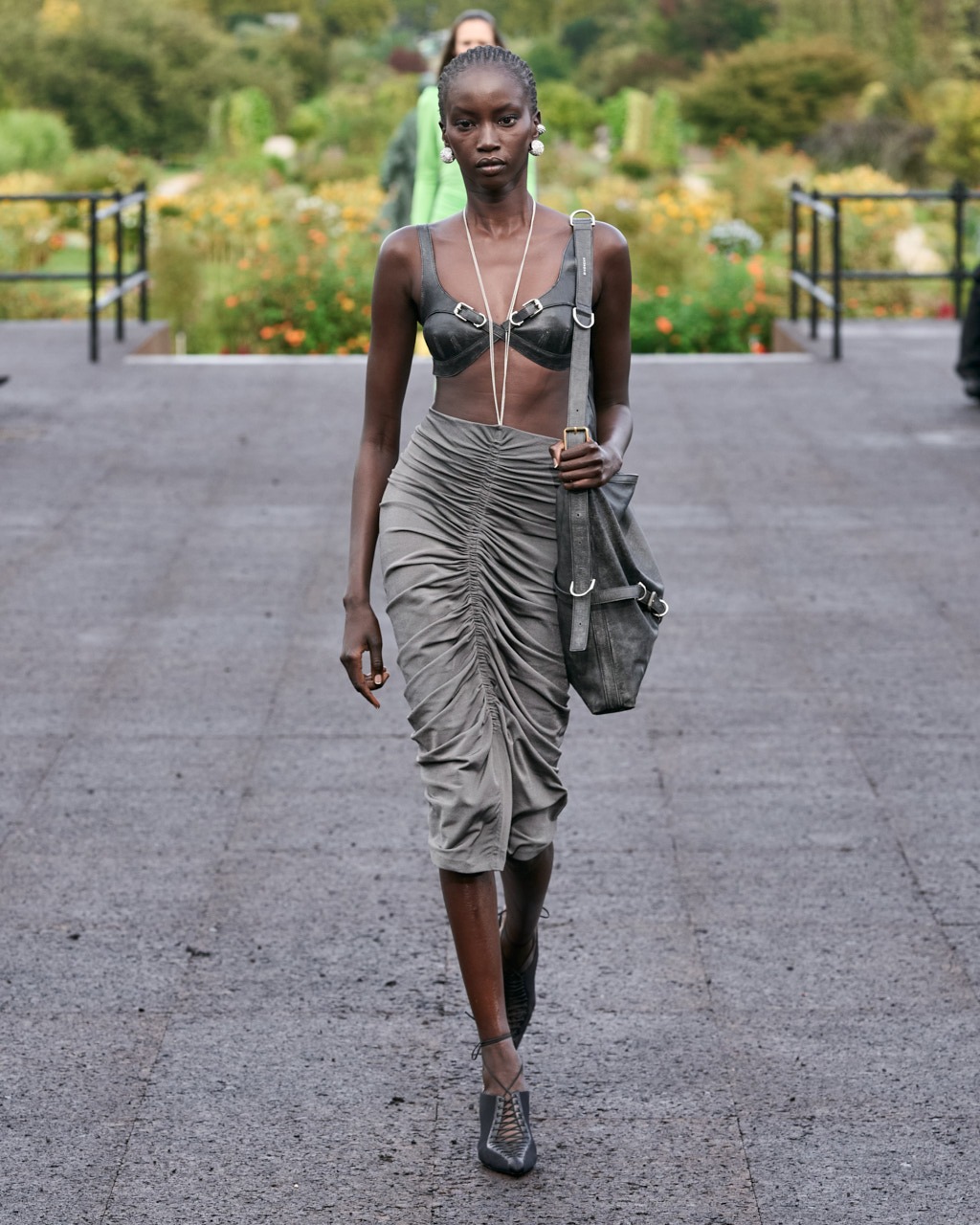 Givenchy-SS23-LOOK-03