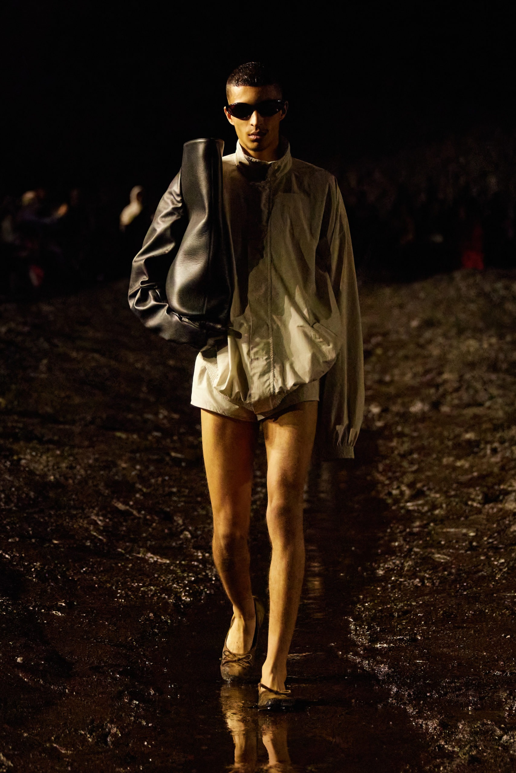 LOOK-27-scaled