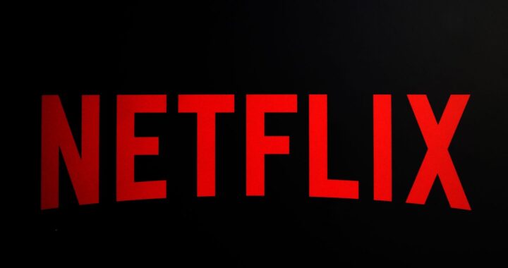 https __hypebeast.com_image_2022_10_netflix-to-charge-accounts-extra-users-early-2023-001