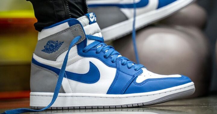 https __hypebeast.com_image_2022_10_air-jordan-1-true-blue-DZ5485-410-photos-1